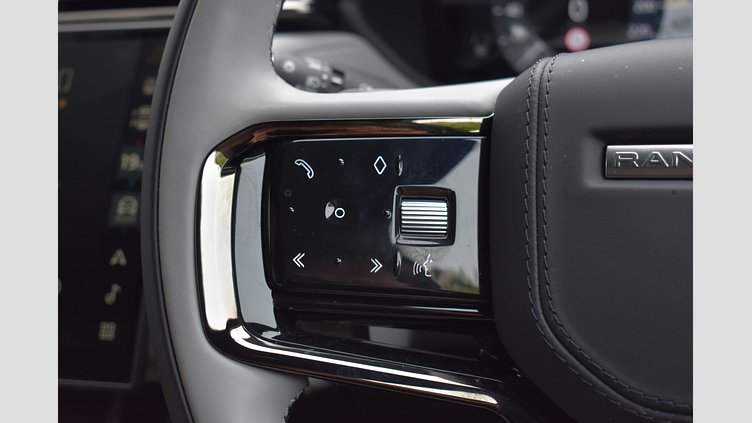 2024 認定中古車 Land Rover Range Rover Velar サントリーニブラック D200マイルドハイブリッド（ディーゼル） Standard Wheelbase Dynamic SE