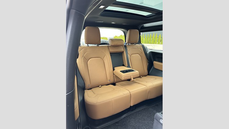 2024 Approved Land Rover Defender 90 Santorini Black P525 AWD AUTOMATIC V8