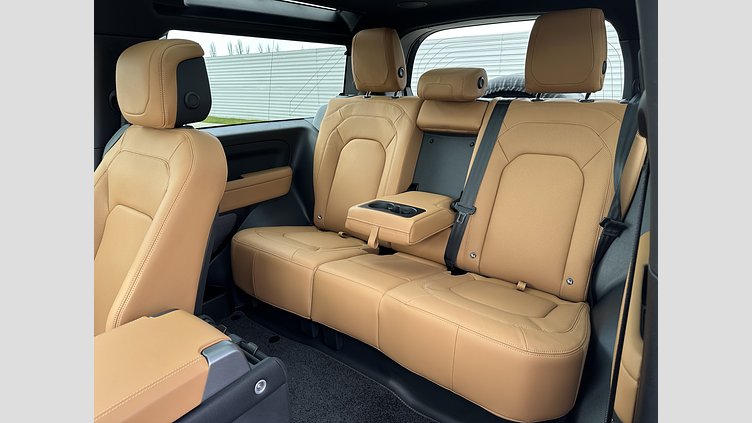 2024 Approved Land Rover Defender 90 Santorini Black P525 AWD AUTOMATIC V8