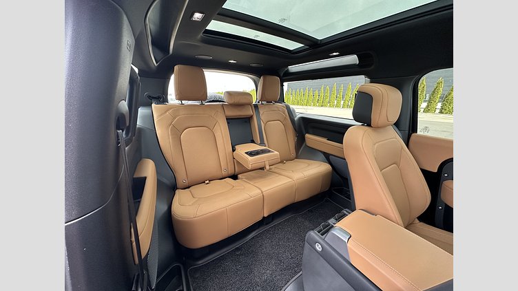 2024 Approved Land Rover Defender 90 Santorini Black P525 AWD AUTOMATIC V8