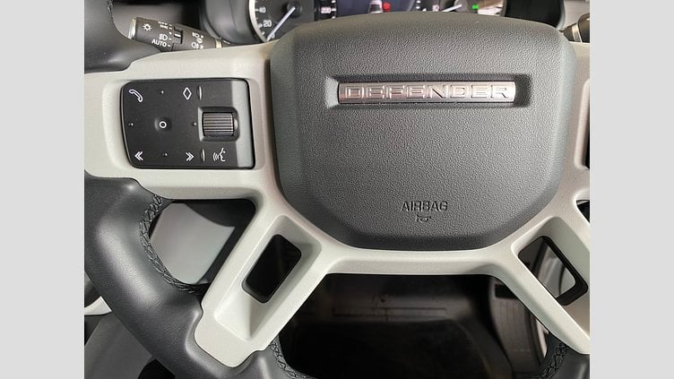 2023 認定中古車 Land Rover Defender 90 フジホワイト P300 AWD（AT） SE