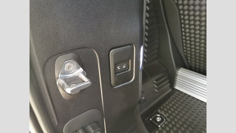 2023 認定中古車 Land Rover Defender 90 パンゲアグリーン D300 AWD（AT） X