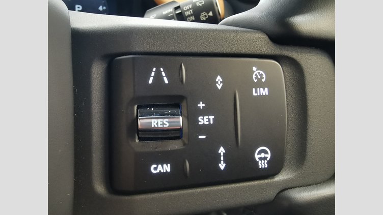 2023 認定中古車 Land Rover Defender 90 パンゲアグリーン D300 AWD（AT） X