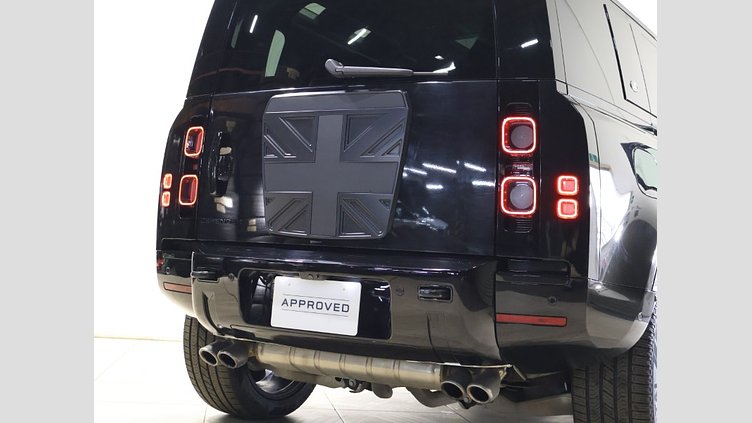 2024 認定中古車 Land Rover Defender 110 サントリーニブラック P525 AWD (AT) V8