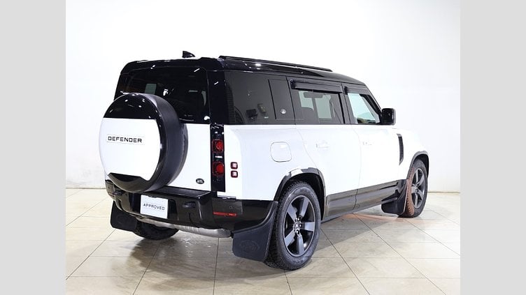 2023 認定中古車 Land Rover Defender 110 フジホワイト D300 AWD（AT） X-DYNAMIC HSE