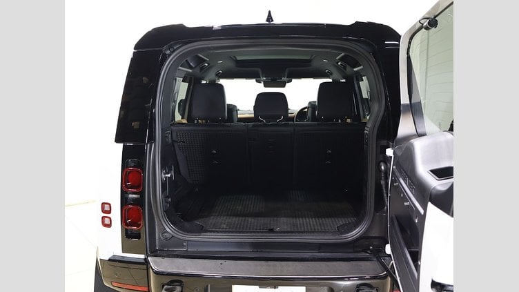 2023 認定中古車 Land Rover Defender 110 フジホワイト D300 AWD（AT） X-DYNAMIC HSE