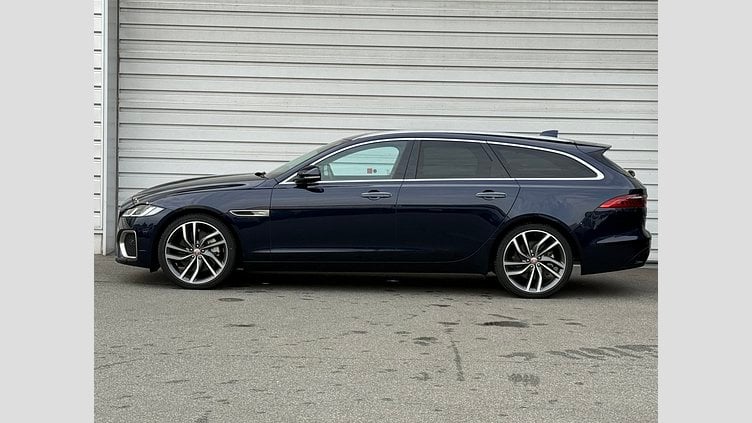 2022 認定中古車 Jaguar XF ポルトフィーノブルー D200 AWD（オートマチック）MHEV SPORTBRAKE S