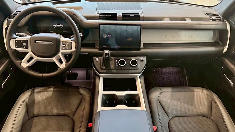 2025 新車 Land Rover Defender 110 Gondwana Stone D300 X-Dynamic HSE