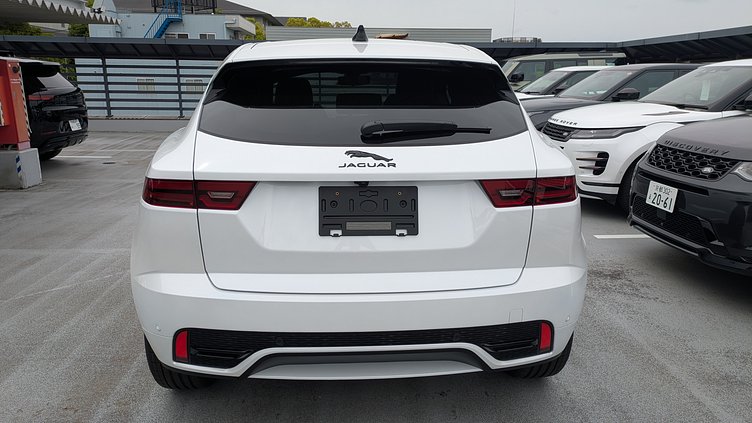 2024 認定中古車 Jaguar E-Pace オストゥーニパールホワイト D200マイルドハイブリッド（ディーゼル） R-DYNAMIC SE
