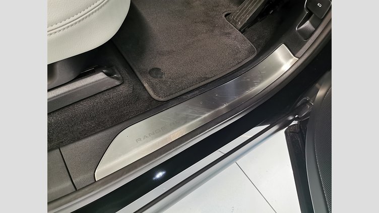 2024 認定中古車 Land Rover Range Rover Sport サントリーニブラック D300マイルドハイブリッド スタンダードホイールベース S