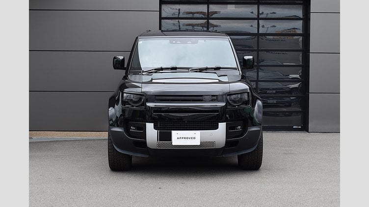 2024 認定中古車 Land Rover Defender 110 サントリーニブラック D300 AWD（AT） S