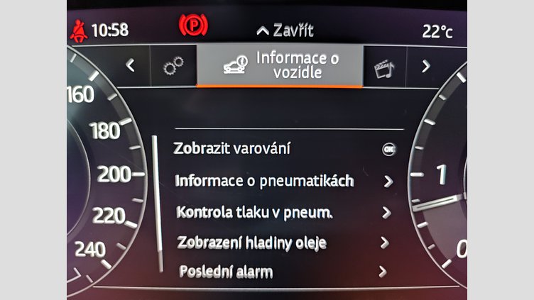 2018 JAZDENÉ VOZIDLÁ Land Rover Range Rover Sport Fuji White 4x4 3.0D TDV6 306k AB Dynamic AWD A/T