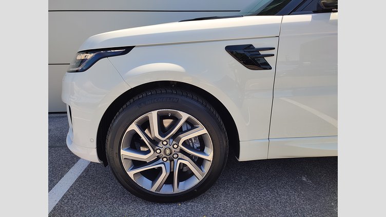 2018 JAZDENÉ VOZIDLÁ Land Rover Range Rover Sport Fuji White 4x4 3.0D TDV6 306k AB Dynamic AWD A/T