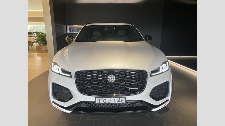 2023 Approved Jaguar F-Pace Ostuni Pearl White (Speak to retailer for availability) P250 AWD AUTOMATIC R-DYNAMIC SE