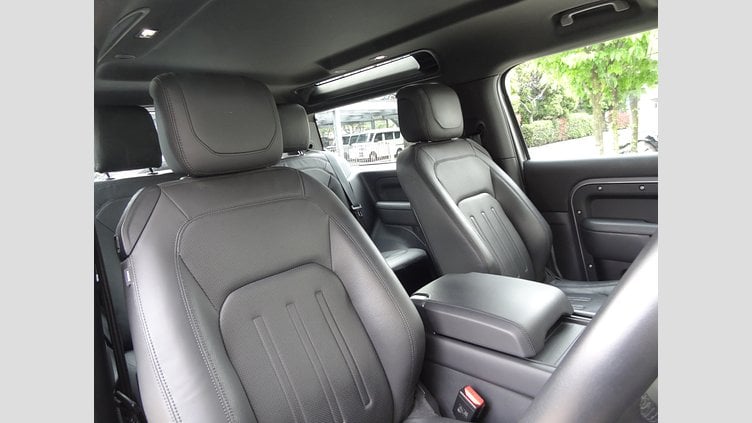 2021 認定中古車 Land Rover Defender 90 アイガーグレイ P300 AWD（AT） SE