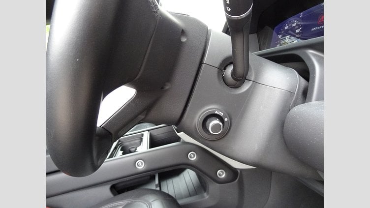 2021 認定中古車 Land Rover Defender 90 アイガーグレイ P300 AWD（AT） SE