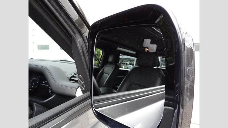 2021 認定中古車 Land Rover Defender 90 アイガーグレイ P300 AWD（AT） SE