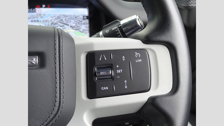 2021 認定中古車 Land Rover Defender 90 アイガーグレイ P300 AWD（AT） SE