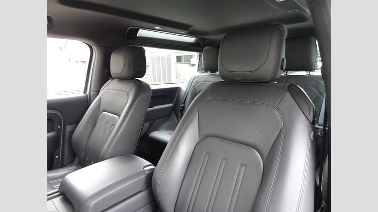2021 認定中古車 Land Rover Defender 90 アイガーグレイ P300 AWD（AT） SE