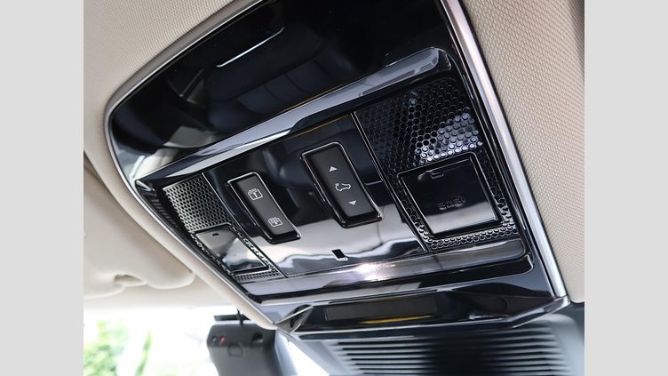 2023 認定中古車 Land Rover Range Rover フジホワイト D300 AWD MHEV（AT） スタンダードホイールベース HSE