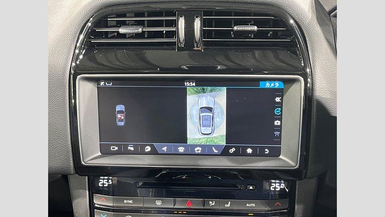 2016 認定中古車 Jaguar F-Pace Loire Blue ８AT（２WD） R-スポーツ