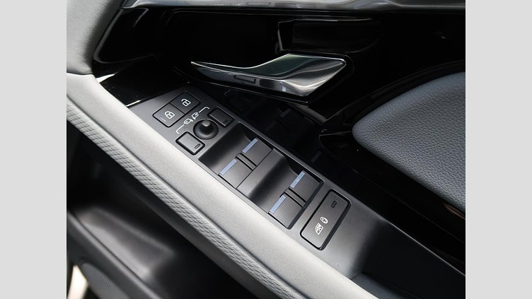 2023 認定中古車 Land Rover Range Rover Evoque ランタオブロンズ D200 AWD（オートマチック）MHEV R-DYNAMIC S