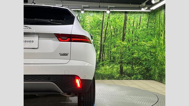 2020 認定中古車 Jaguar E-Pace フジホワイト D180 オートマチック全輪駆動 ベースグレード　１８０PS