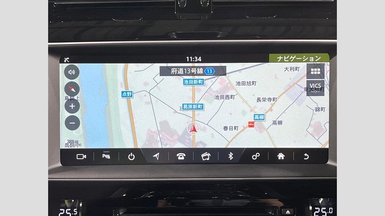 2017 認定中古車 Jaguar XE Corris Grey 2WD ピュア
