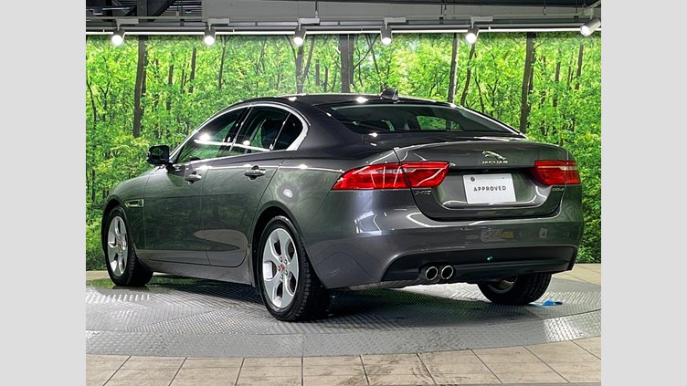 2017 認定中古車 Jaguar XE Corris Grey 2WD ピュア