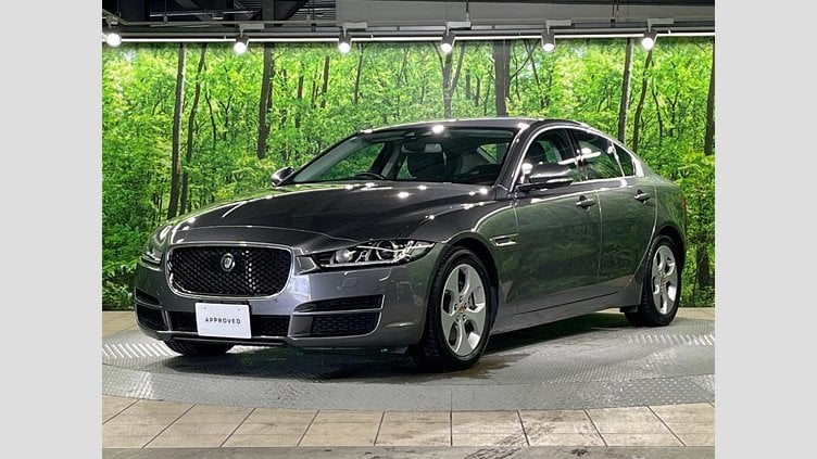 2017 認定中古車 Jaguar XE Corris Grey 2WD ピュア