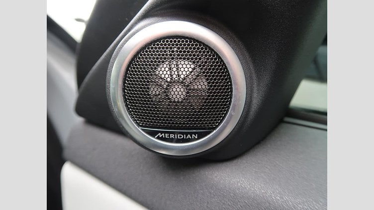 2024 認定中古車 Land Rover Range Rover Evoque アロイオスグレイ D200マイルドハイブリッド（ディーゼル） スタンダードホイールベース DYNAMIC SE