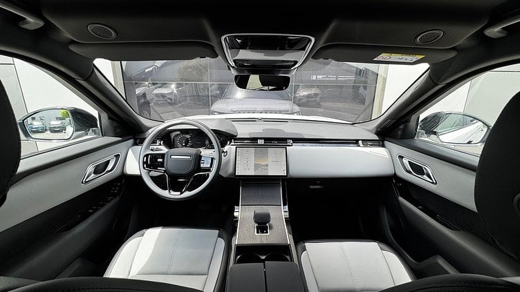 2025 SKLADOVÉ VOZIDLÁ Land Rover Range Rover Velar Ostuni Pearl White D200 S