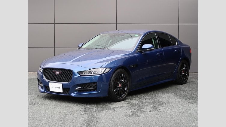 2016 認定中古車 Jaguar XE Bluefire Blue 259BHP KEI　NISHIKORI　エディション
