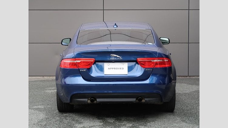 2016 認定中古車 Jaguar XE Bluefire Blue 259BHP KEI　NISHIKORI　エディション