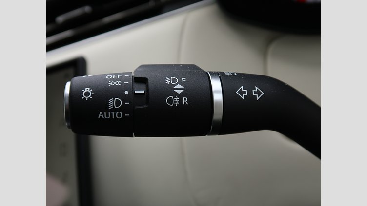 2023 認定中古車 Land Rover Range Rover オストゥーニパールホワイト P530 AWD（AT） スタンダードホイールベース HSE