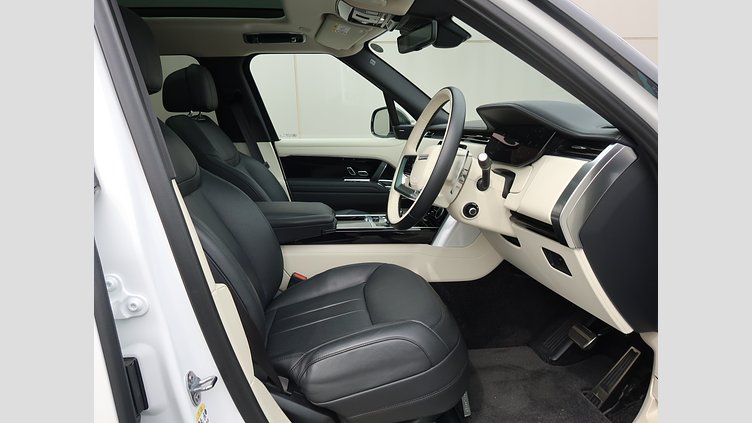2023 認定中古車 Land Rover Range Rover オストゥーニパールホワイト P530 AWD（AT） スタンダードホイールベース HSE