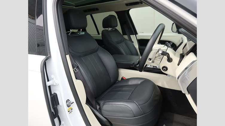 2023 認定中古車 Land Rover Range Rover オストゥーニパールホワイト P530 AWD（AT） スタンダードホイールベース HSE