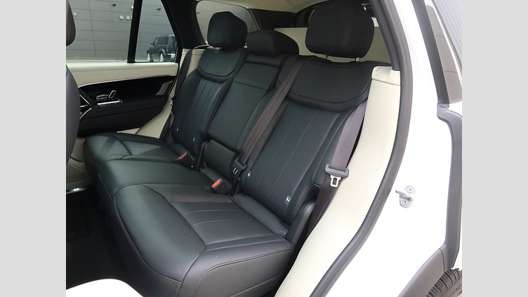 2023 認定中古車 Land Rover Range Rover オストゥーニパールホワイト P530 AWD（AT） スタンダードホイールベース HSE