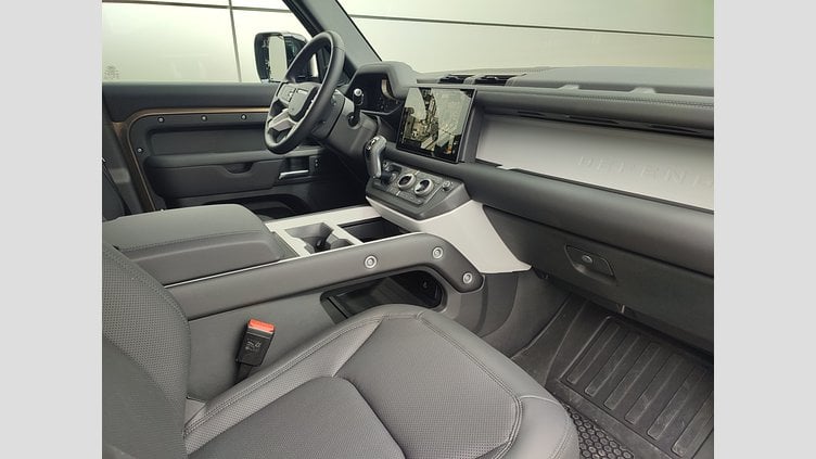 2025 Approved/Jazdené Land Rover Defender 110 Gondwana Stone 4x4 110 3.0D I6 D200 MHEV S A/T AWD