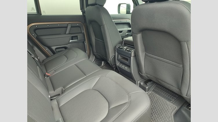 2025 Approved/Jazdené Land Rover Defender 110 Gondwana Stone 4x4 110 3.0D I6 D200 MHEV S A/T AWD