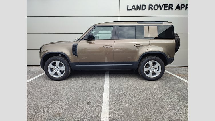 2025 Approved/Jazdené Land Rover Defender 110 Gondwana Stone 4x4 110 3.0D I6 D200 MHEV S A/T AWD