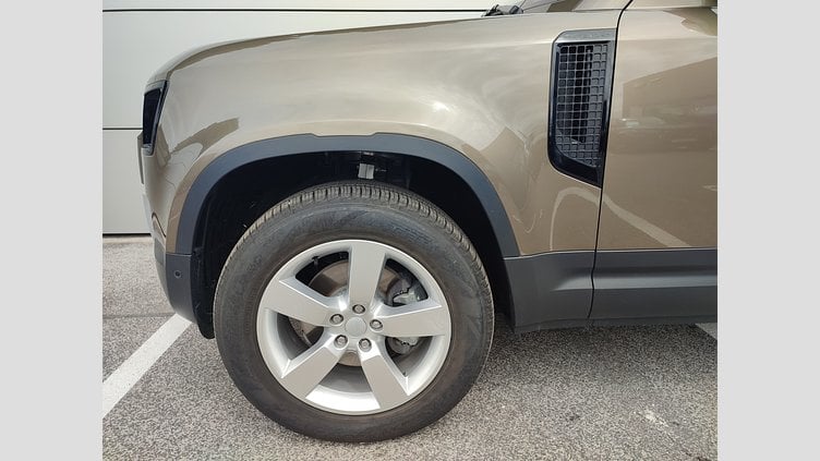 2025 Approved/Jazdené Land Rover Defender 110 Gondwana Stone 4x4 110 3.0D I6 D200 MHEV S A/T AWD
