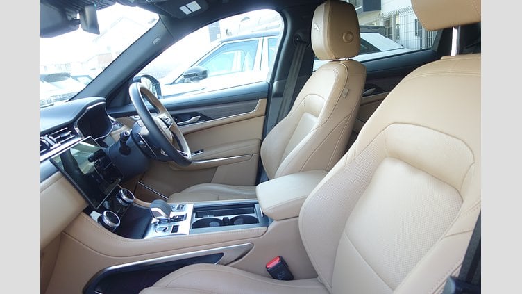 2023 認定中古車 Jaguar F-Pace フジホワイト D204 AWD（オートマチック）MHEV S