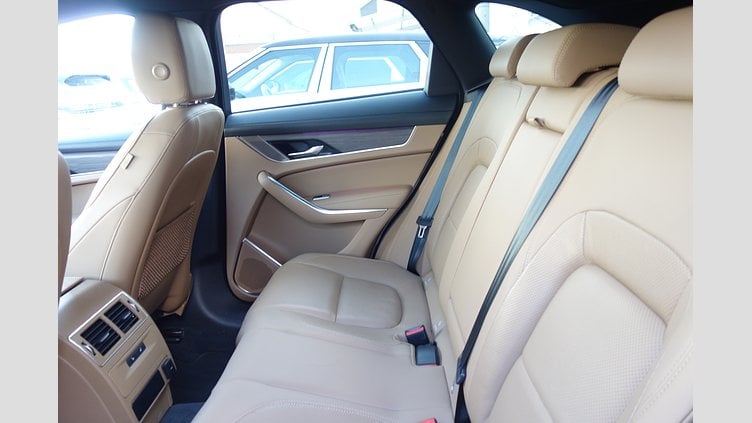 2023 認定中古車 Jaguar F-Pace フジホワイト D204 AWD（オートマチック）MHEV S