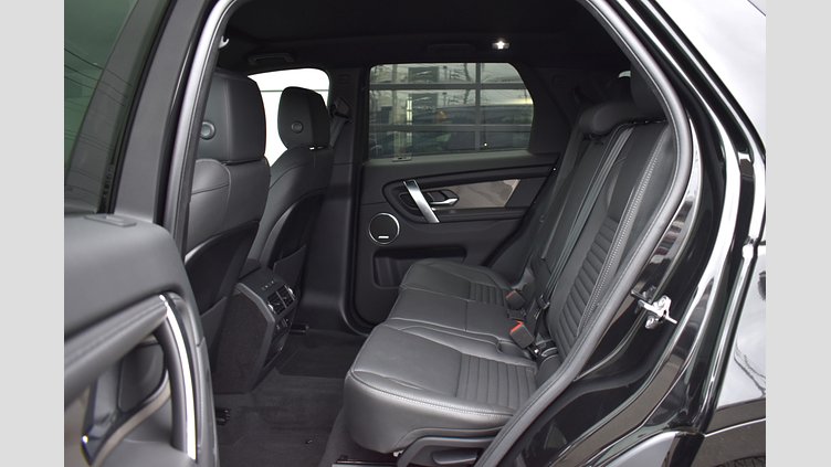 2024 認定中古車 Land Rover Discovery Sport サントリーニブラック P300eプラグインハイブリッド（ガソリン） 標準ホイール DYNAMIC HSE