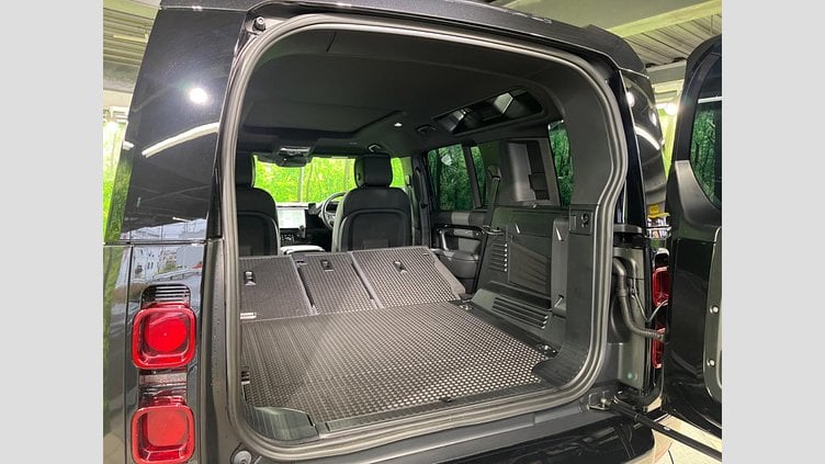 2023 認定中古車 Land Rover Defender 110 サントリーニブラック D300 AWD（AT） X-DYNAMIC HSE