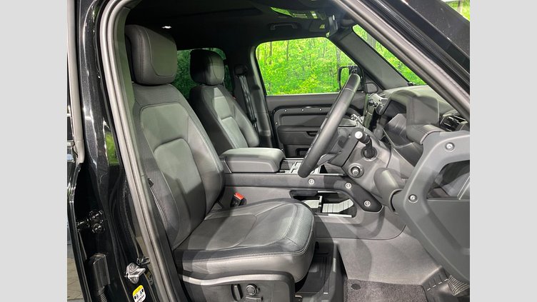2023 認定中古車 Land Rover Defender 110 サントリーニブラック D300 AWD（AT） X-DYNAMIC HSE