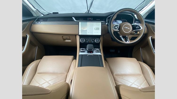 2023 認定中古車 Jaguar F-Pace フィレンツェレッド P250 AWD（オートマチック） S