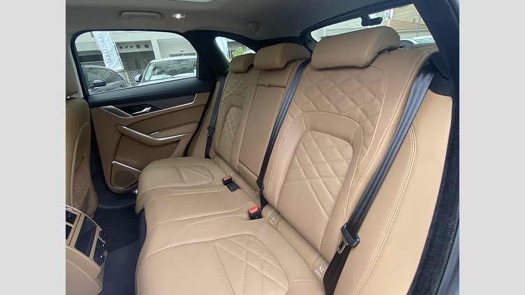 2023 認定中古車 Jaguar F-Pace フィレンツェレッド P250 AWD（オートマチック） S