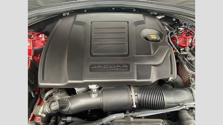 2023 認定中古車 Jaguar F-Pace フィレンツェレッド P250 AWD（オートマチック） S
